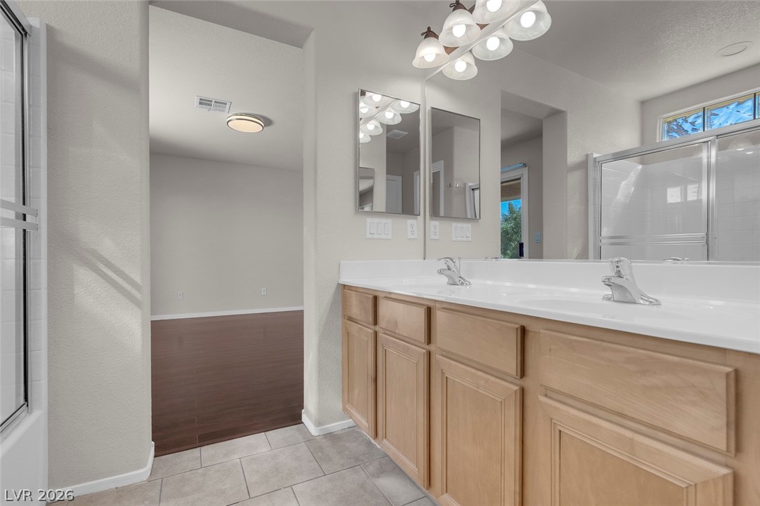8833 Salvestrin Point Avenue Las Vegas NV 89148