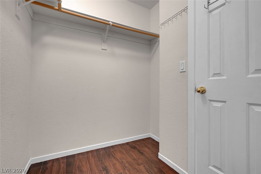 8833 Salvestrin Point Avenue Las Vegas NV 89148
