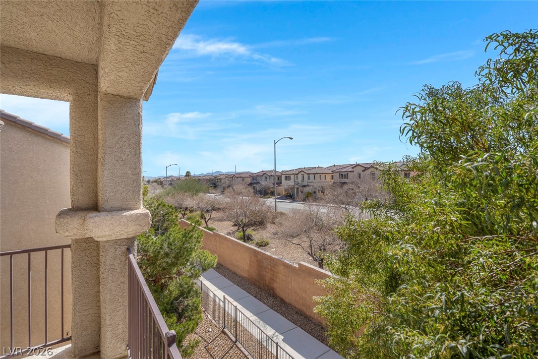 8833 Salvestrin Point Avenue Las Vegas NV 89148