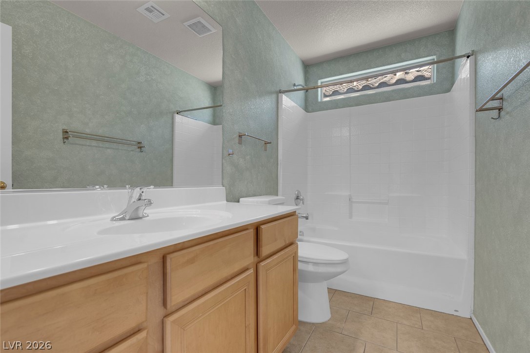 8833 Salvestrin Point Avenue Las Vegas NV 89148