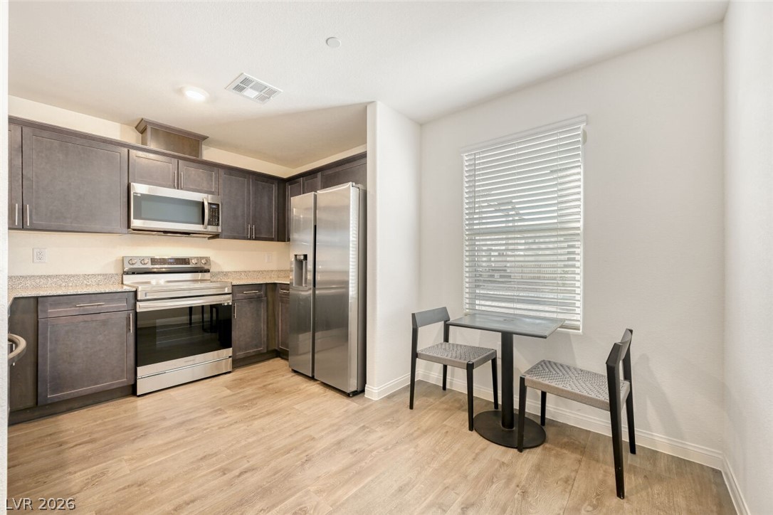 2758 Champagne Gold Avenue North Las Vegas NV 89086