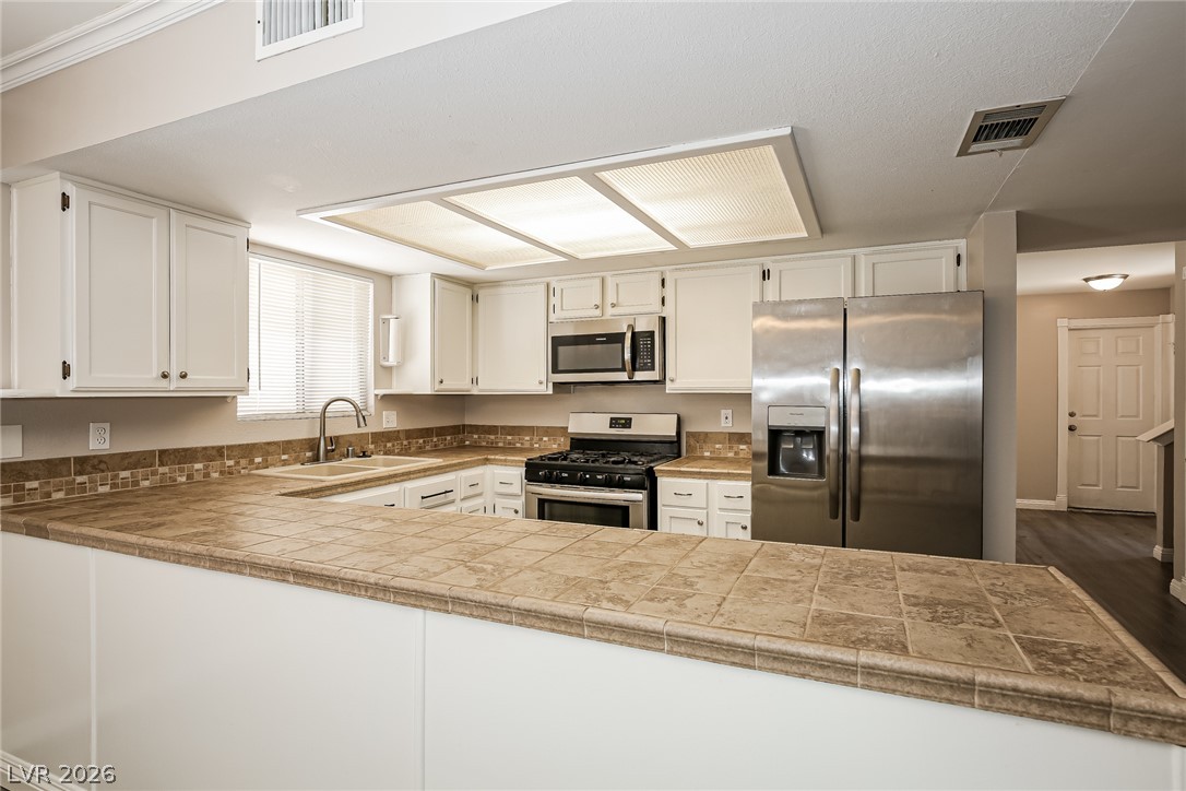 6560 Chardonay Way Las Vegas NV 89108