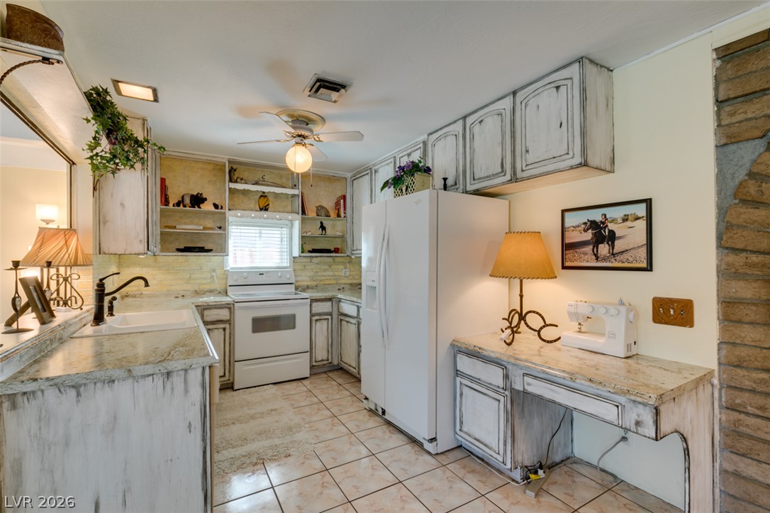 5368 Regal Avenue Las Vegas NV 89146
