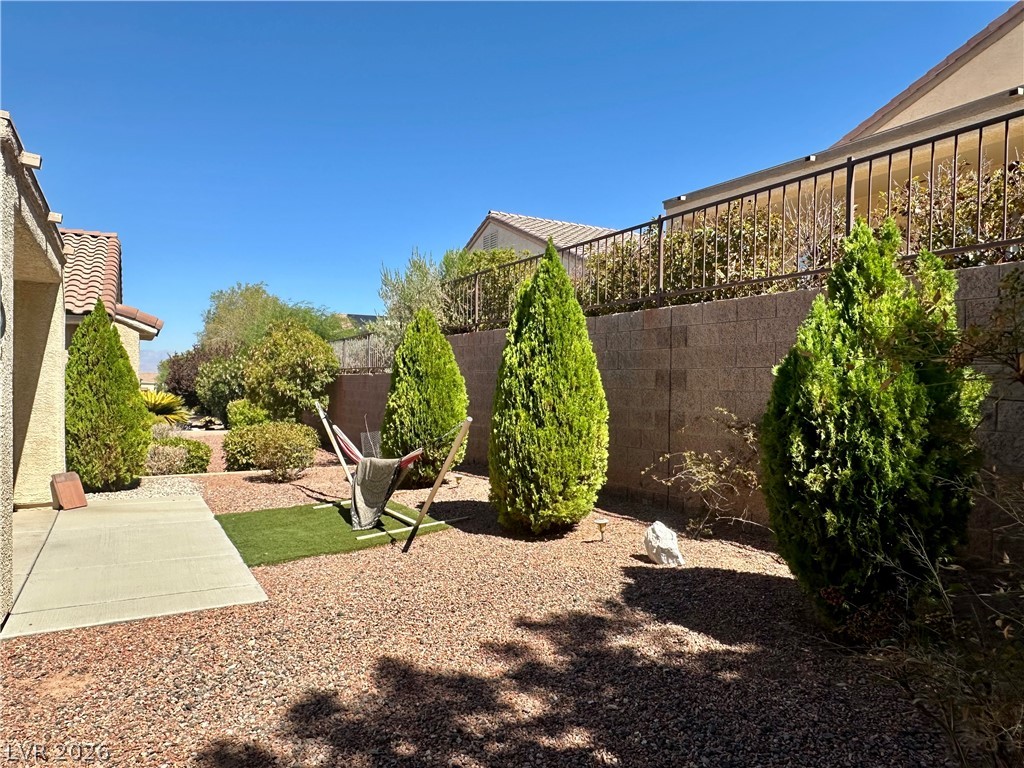 2782 Meadow Park Avenue Henderson NV 89052