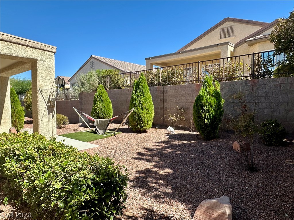 2782 Meadow Park Avenue Henderson NV 89052