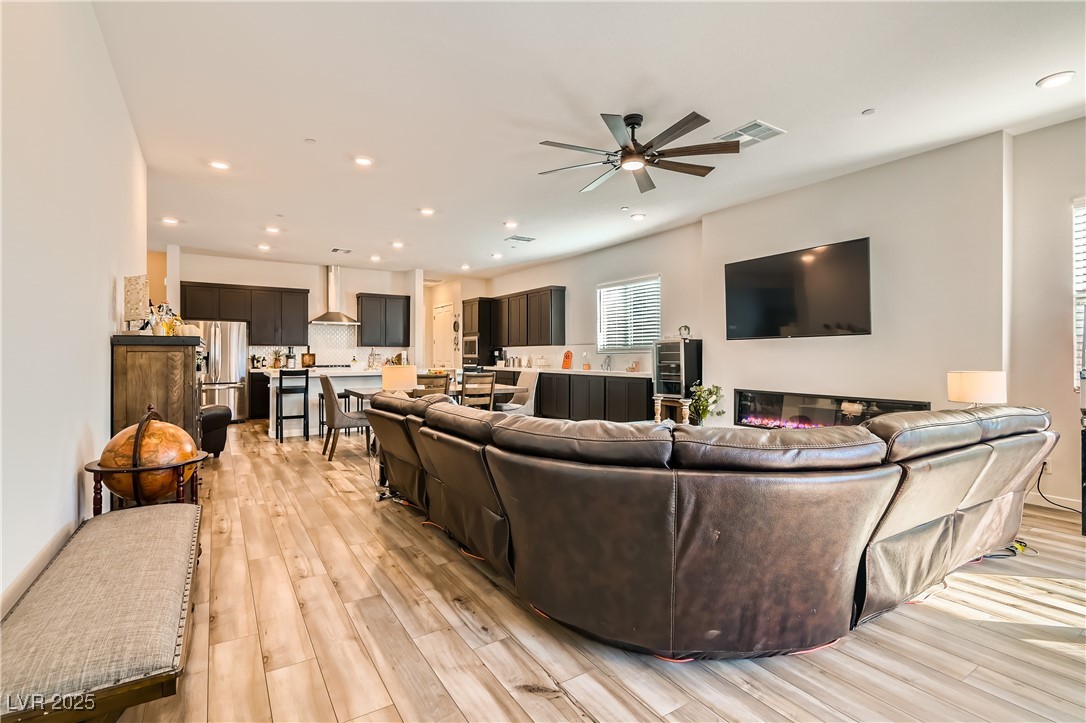 829 Purser Street Henderson NV 89011