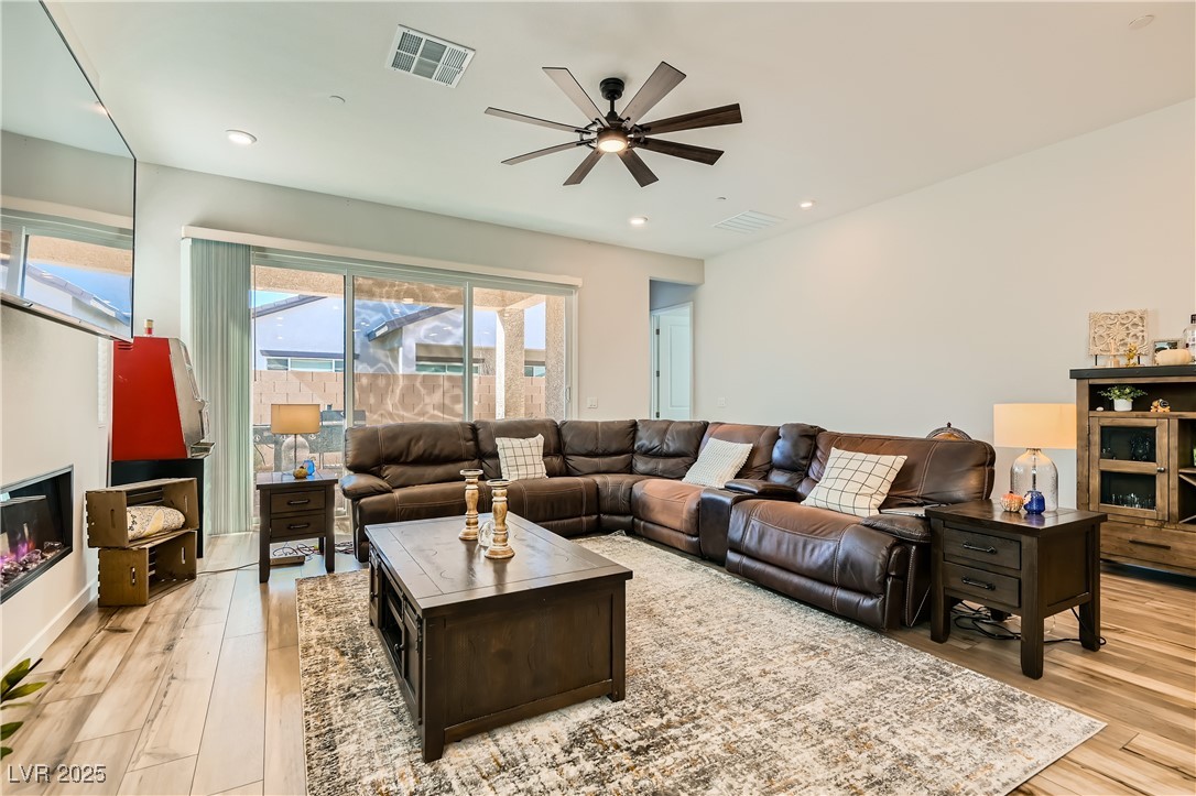829 Purser Street Henderson NV 89011