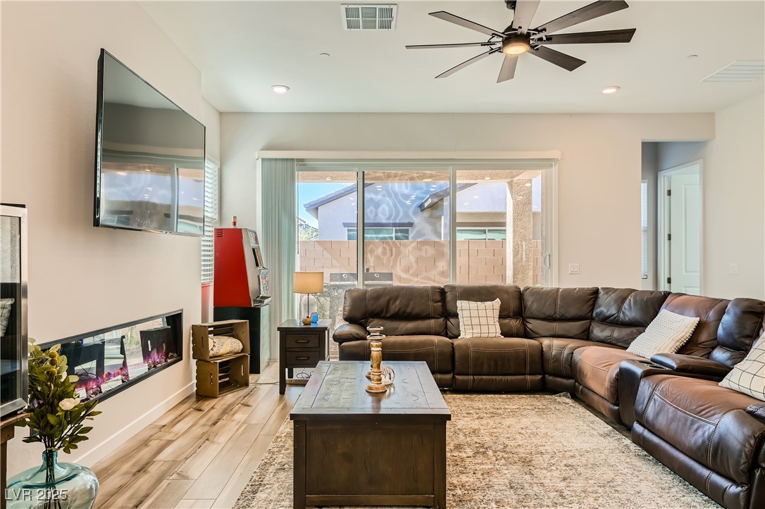 829 Purser Street Henderson NV 89011