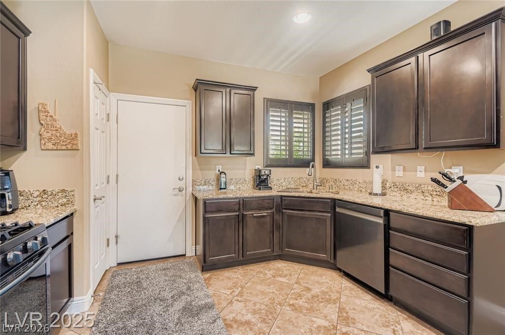 3385 Blue Ribbon Downs Street Las Vegas NV 89122