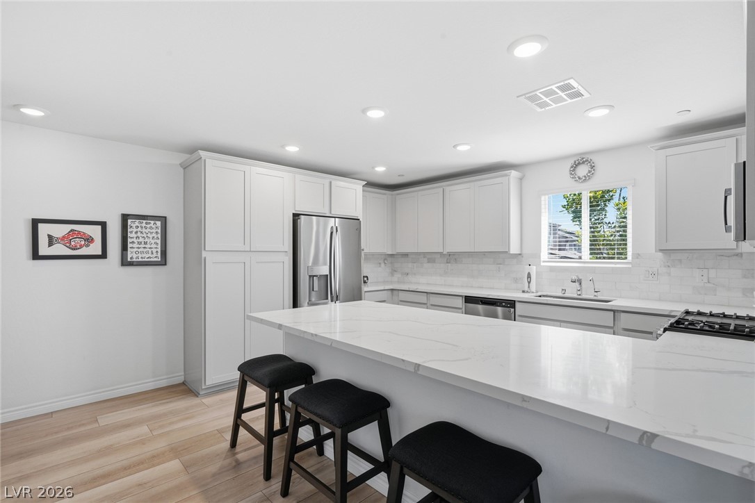 6138 Foxes Dale Street Las Vegas NV 89166