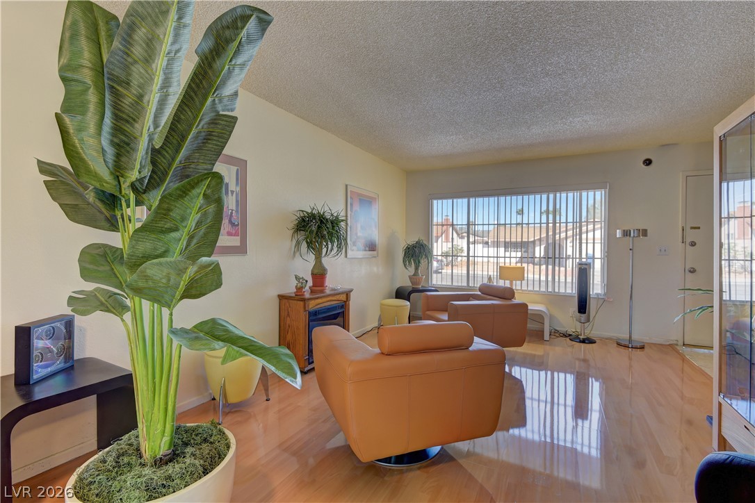 7027 Westbrook Avenue Las Vegas NV 89147