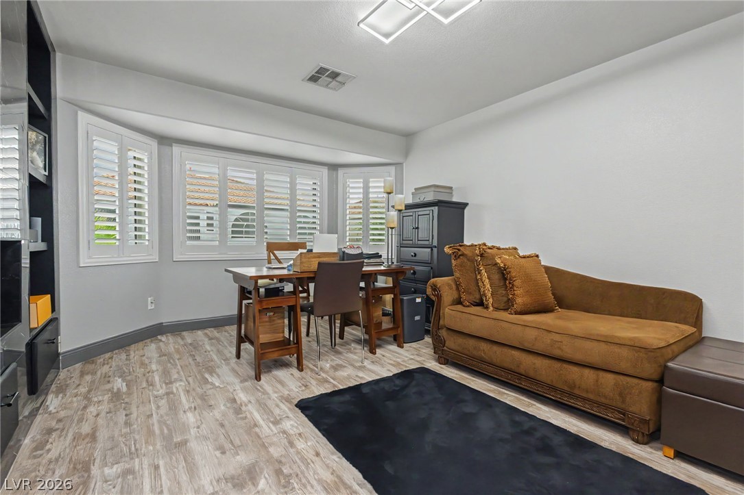 6707 Zephyr Wind Avenue Las Vegas NV 89139