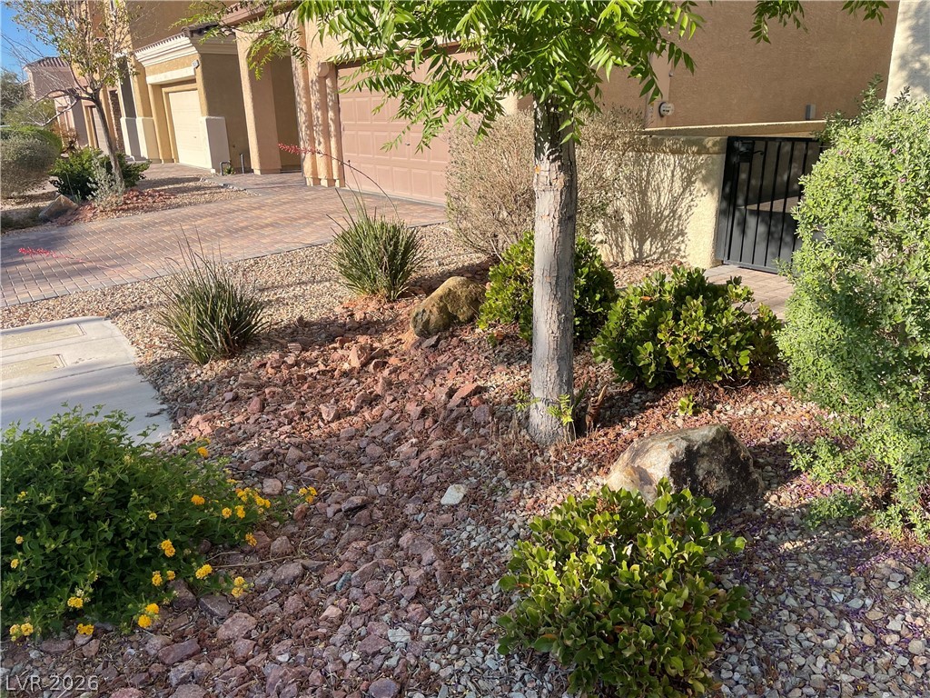 7068 Ipe Wood Road Las Vegas NV 89148