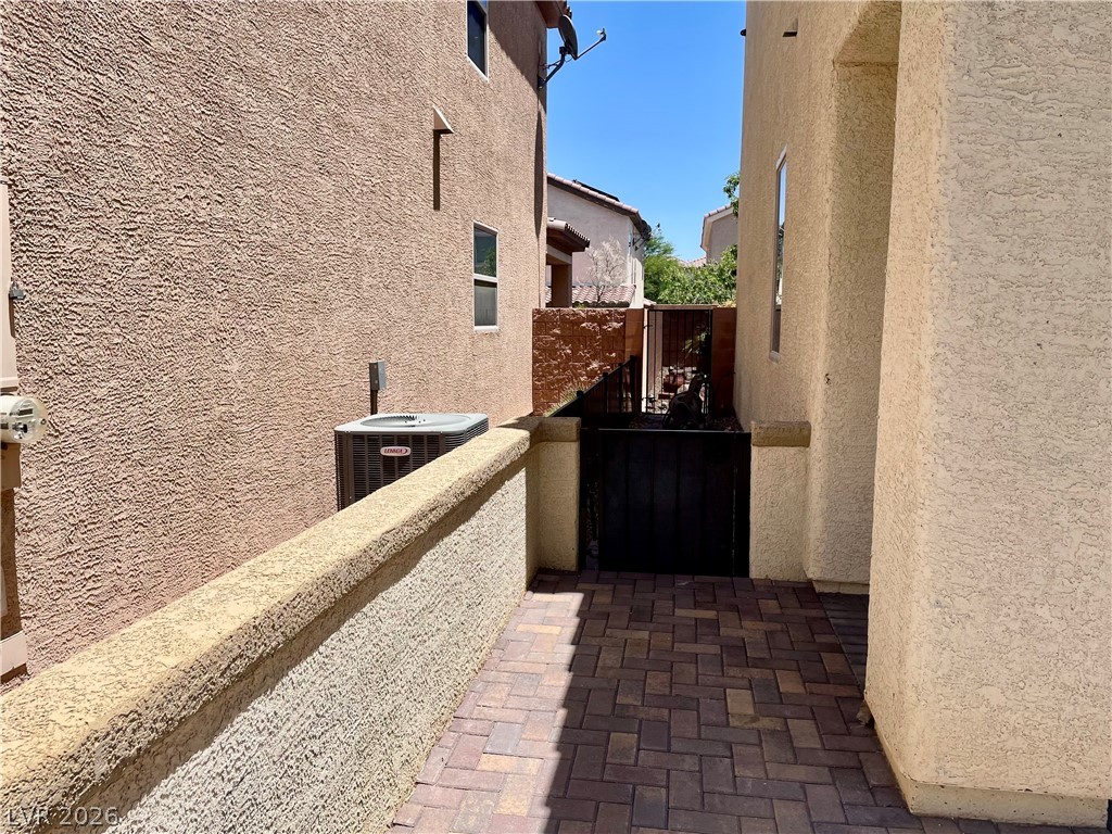 7068 Ipe Wood Road Las Vegas NV 89148