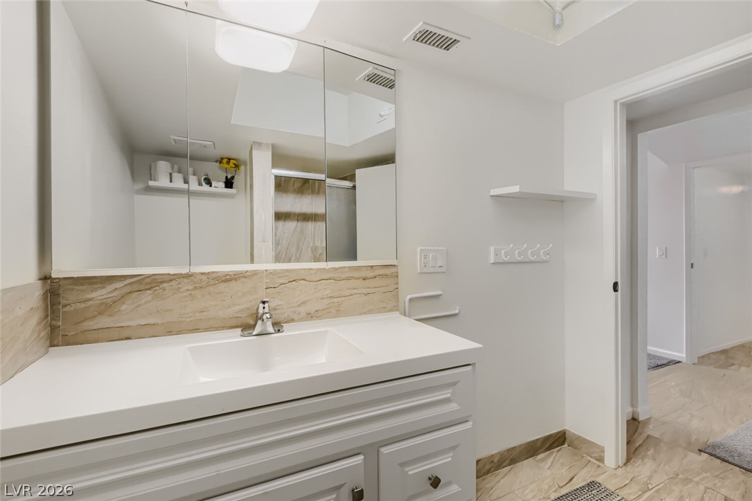 3827 Cavalry Street Las Vegas NV 89121