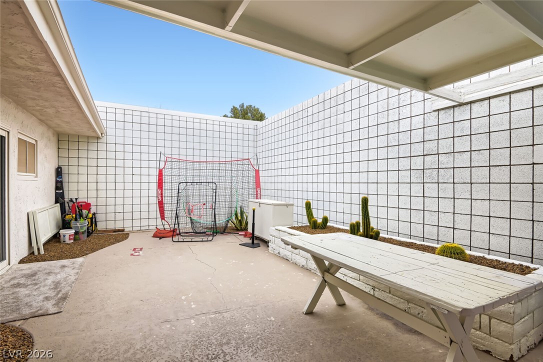 3827 Cavalry Street Las Vegas NV 89121