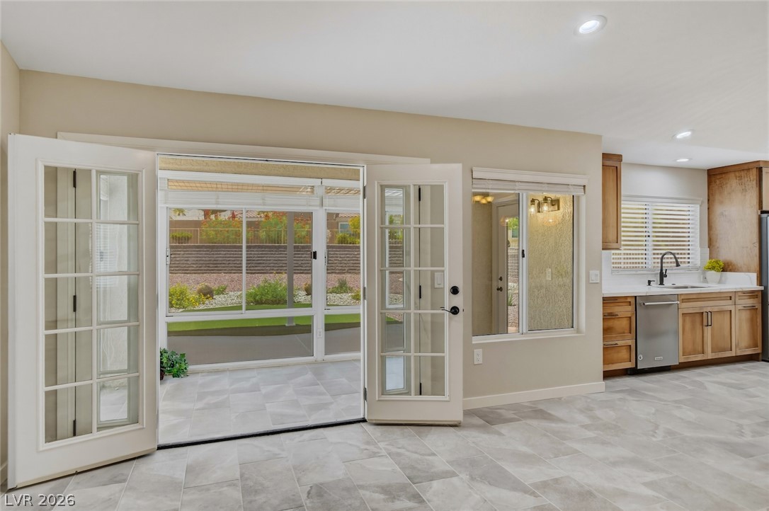 2733 Mccoy Drive Las Vegas NV 89134