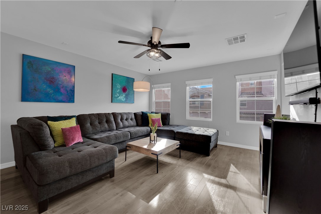 9956 Sable Point Street Las Vegas NV 89178