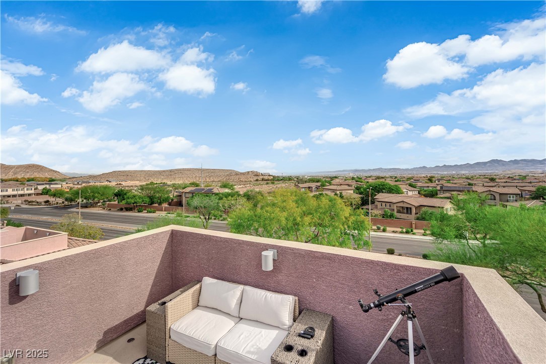 9956 Sable Point Street Las Vegas NV 89178