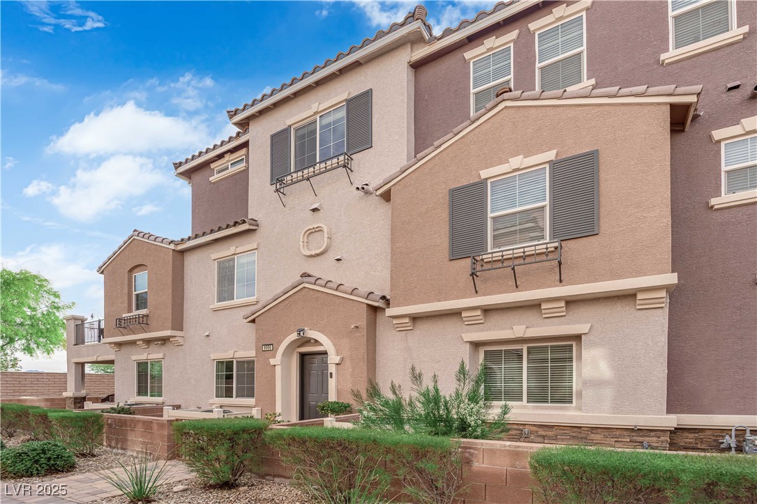 9956 Sable Point Street Las Vegas NV 89178