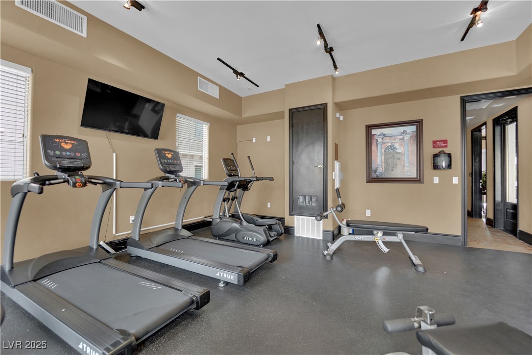 9956 Sable Point Street Las Vegas NV 89178