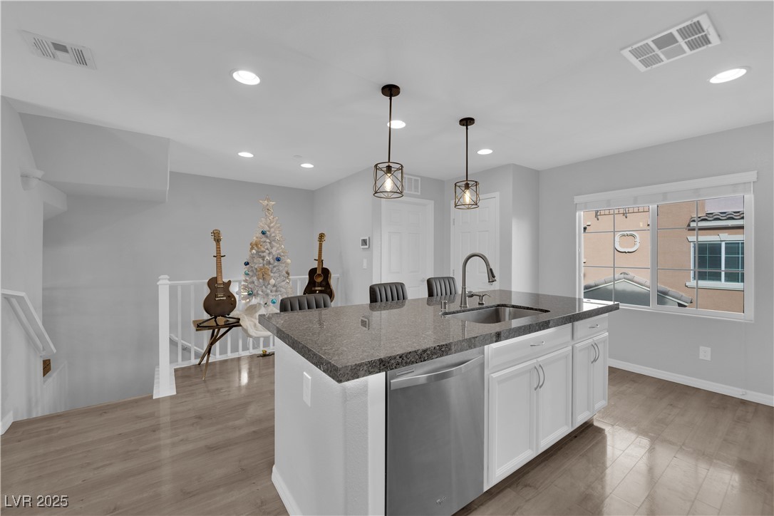 9956 Sable Point Street Las Vegas NV 89178