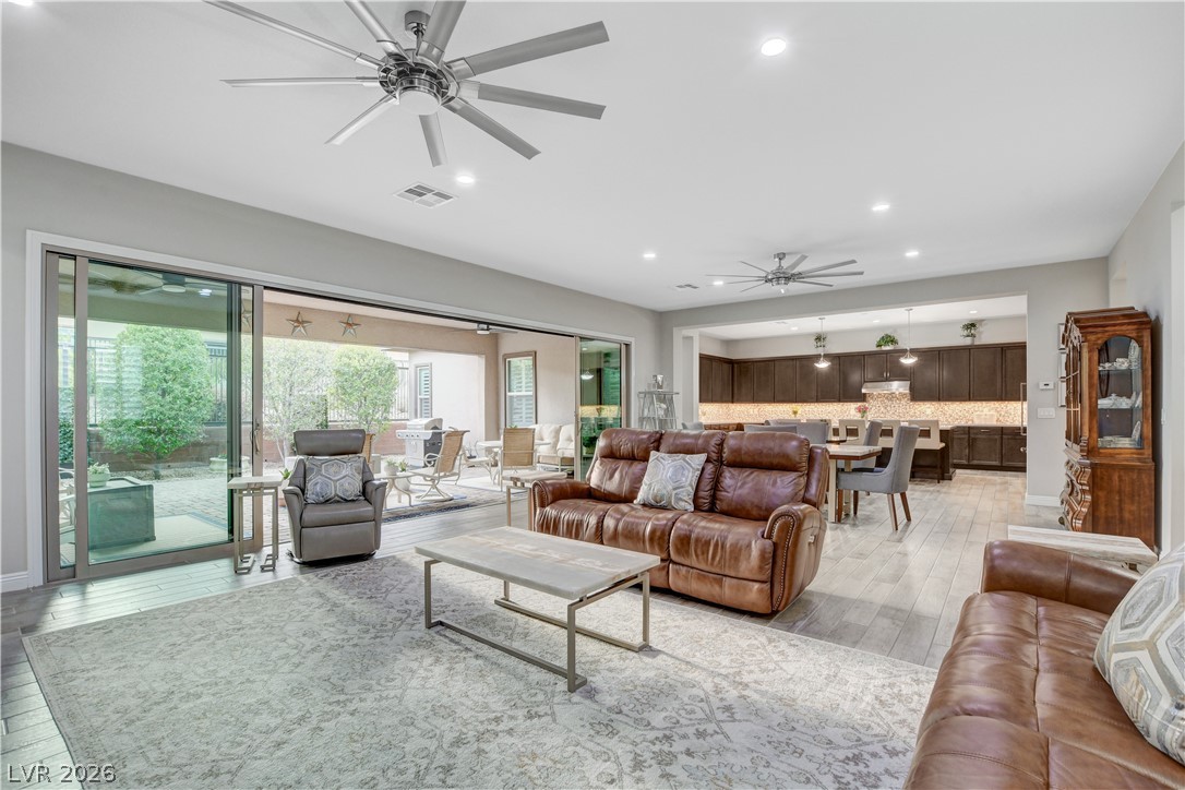 6709 Titanium Crest Street Las Vegas NV 89148
