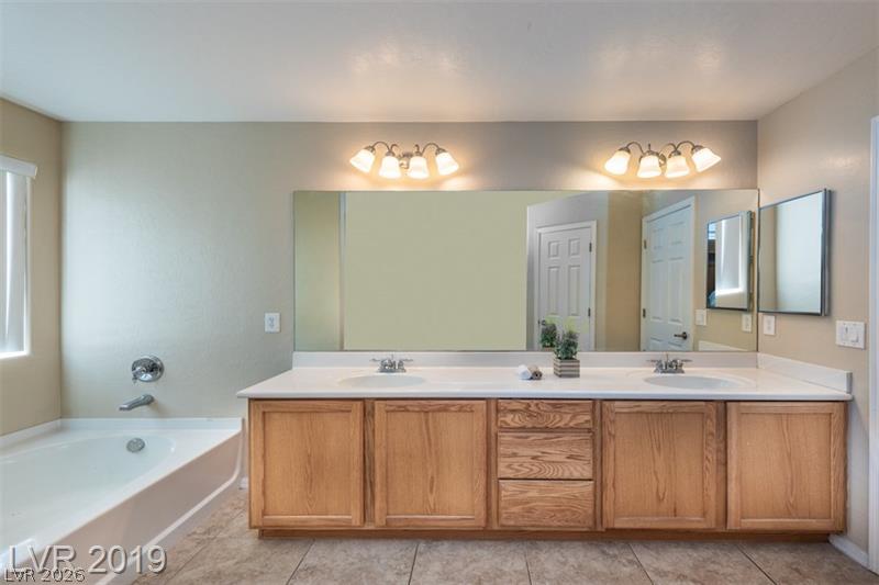 4420 Penguin Avenue North Las Vegas NV 89084
