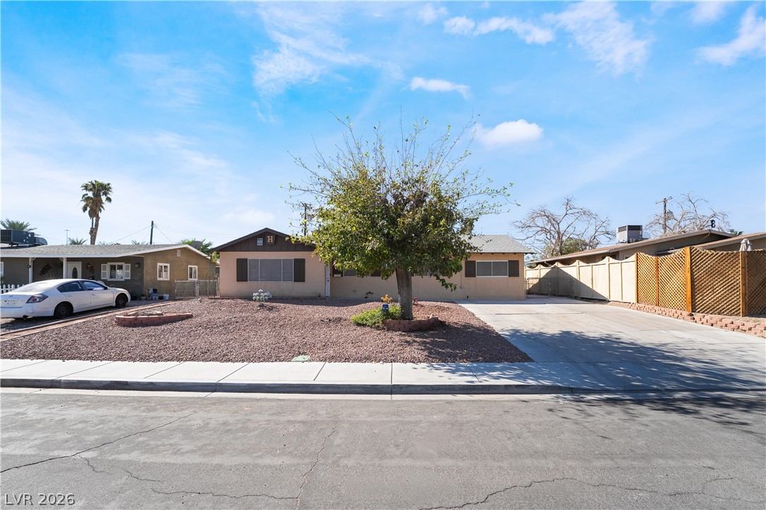 3809 Millwood Avenue Las Vegas NV 89121