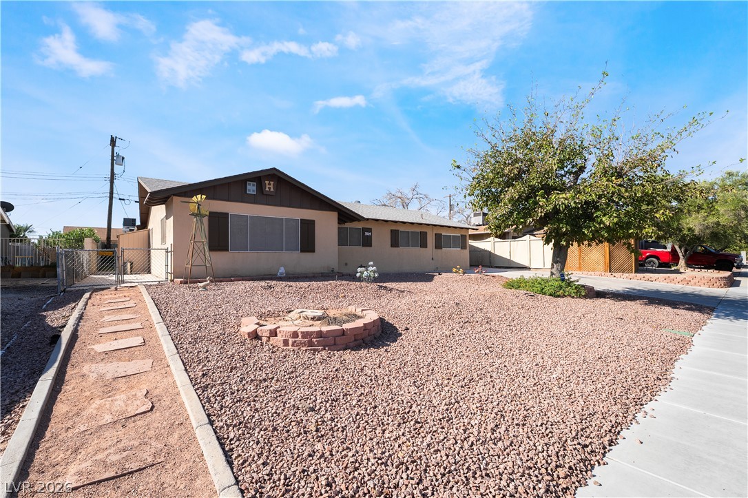 3809 Millwood Avenue Las Vegas NV 89121