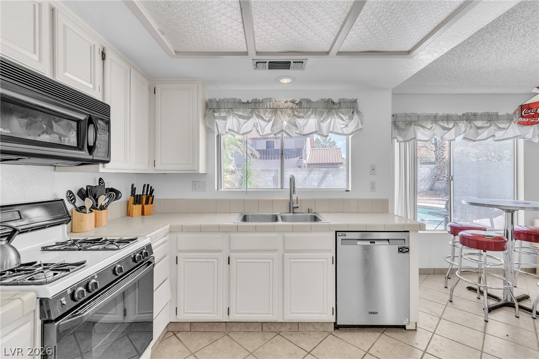318 Bradford Drive Henderson NV 89074