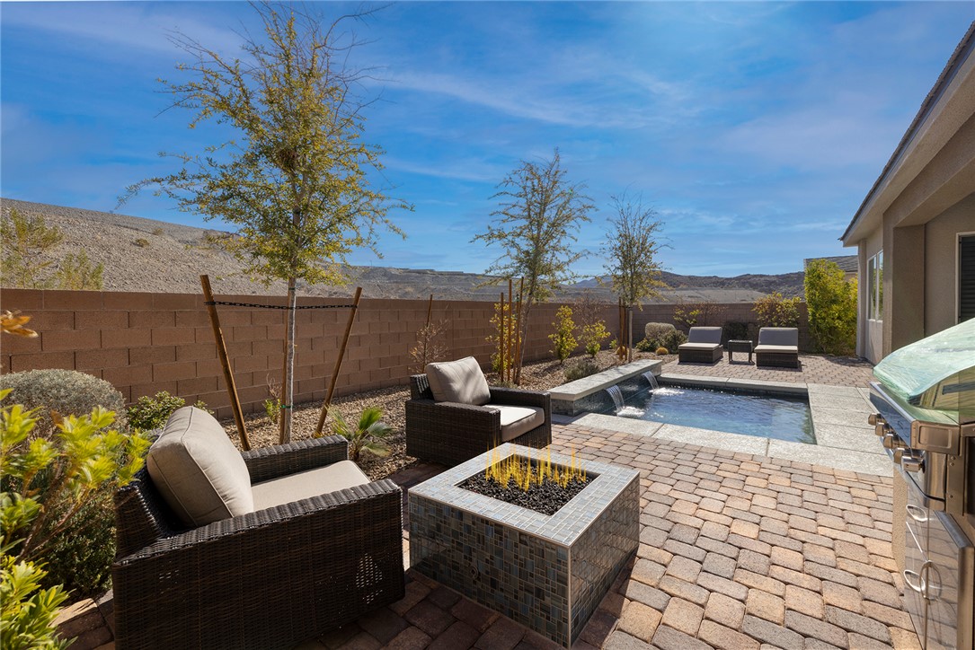 12 Hilltop Crest Street Henderson NV 89011
