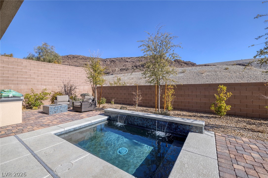 12 Hilltop Crest Street Henderson NV 89011
