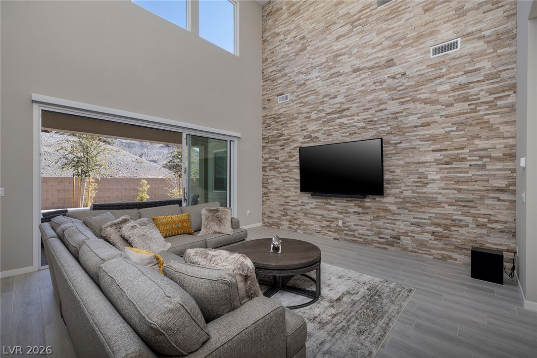 12 Hilltop Crest Street Henderson NV 89011
