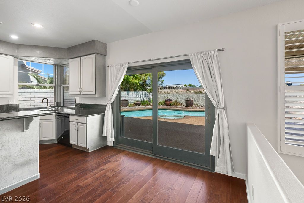2504 Hacker Drive Henderson NV 89074
