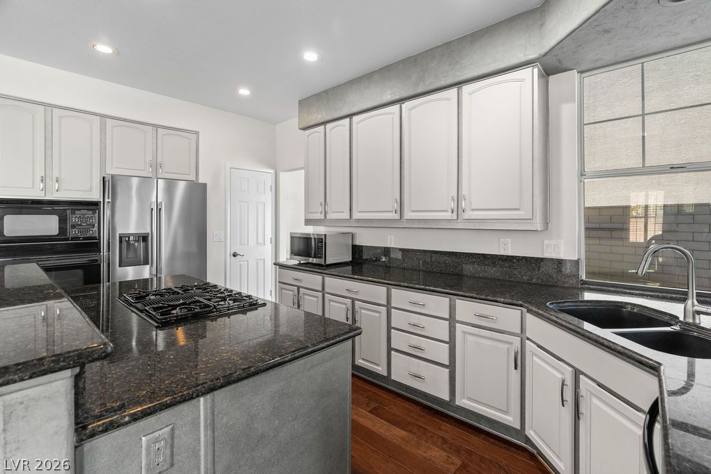 2504 Hacker Drive Henderson NV 89074