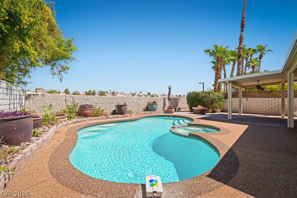 2504 Hacker Drive Henderson NV 89074