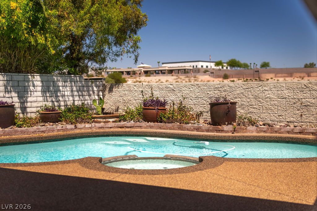 2504 Hacker Drive Henderson NV 89074