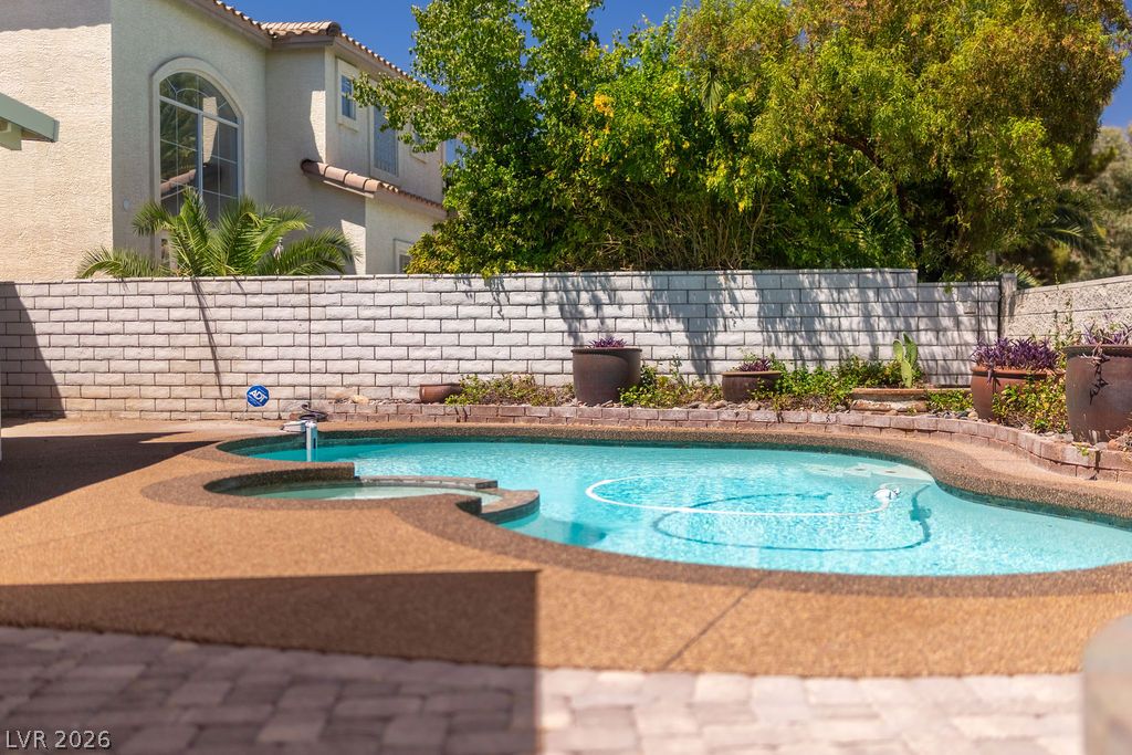 2504 Hacker Drive Henderson NV 89074
