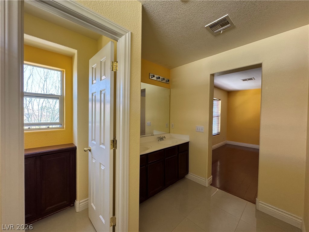 8986 Ellenbrook Street Las Vegas NV 89148