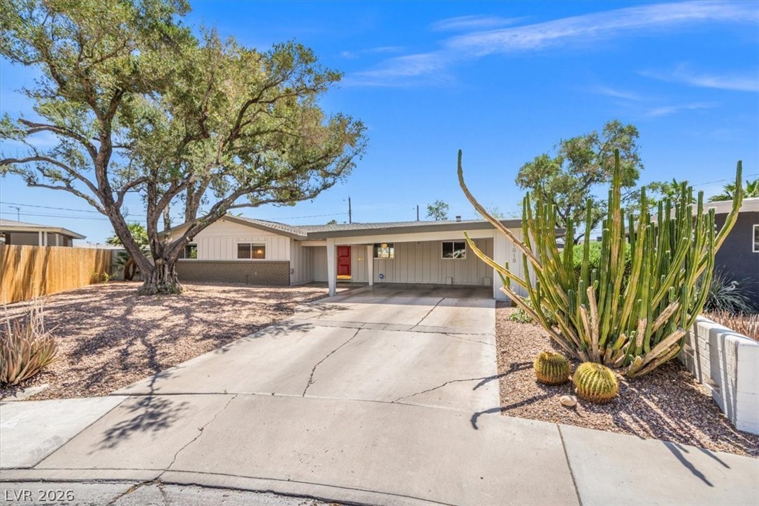 1815 8th Place Las Vegas NV 89104