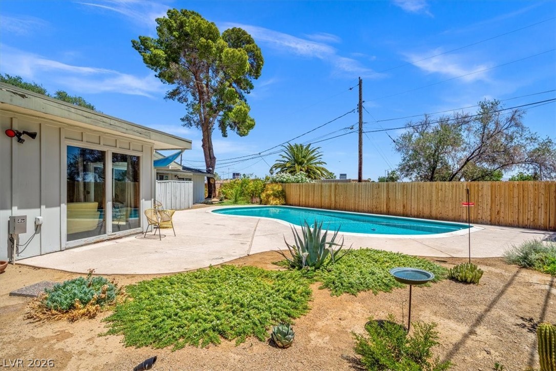 1815 8th Place Las Vegas NV 89104
