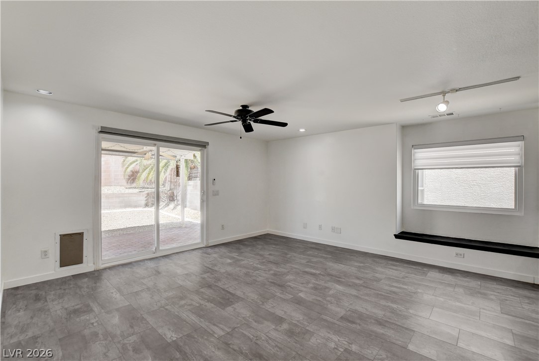 1837 Sierra Valley Way Las Vegas NV 89128