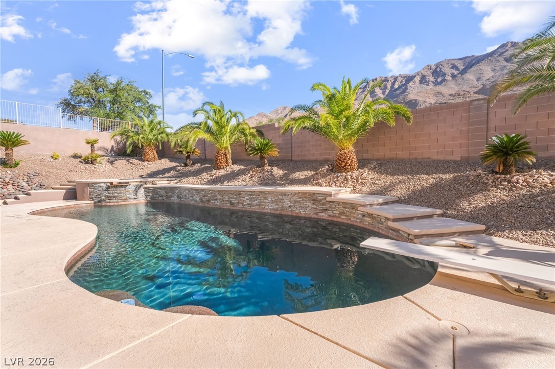 7064 New Moon Way Las Vegas NV 89110