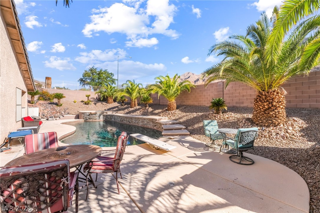 7064 New Moon Way Las Vegas NV 89110
