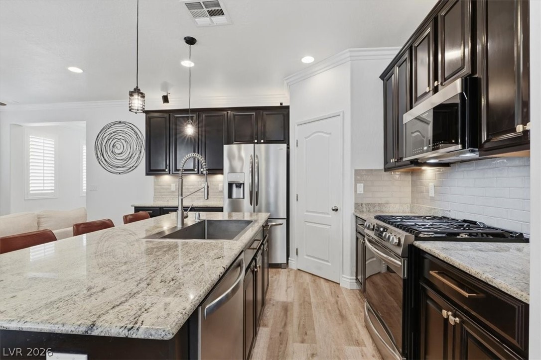 7659 Jasmine Falls Drive Las Vegas NV 89179