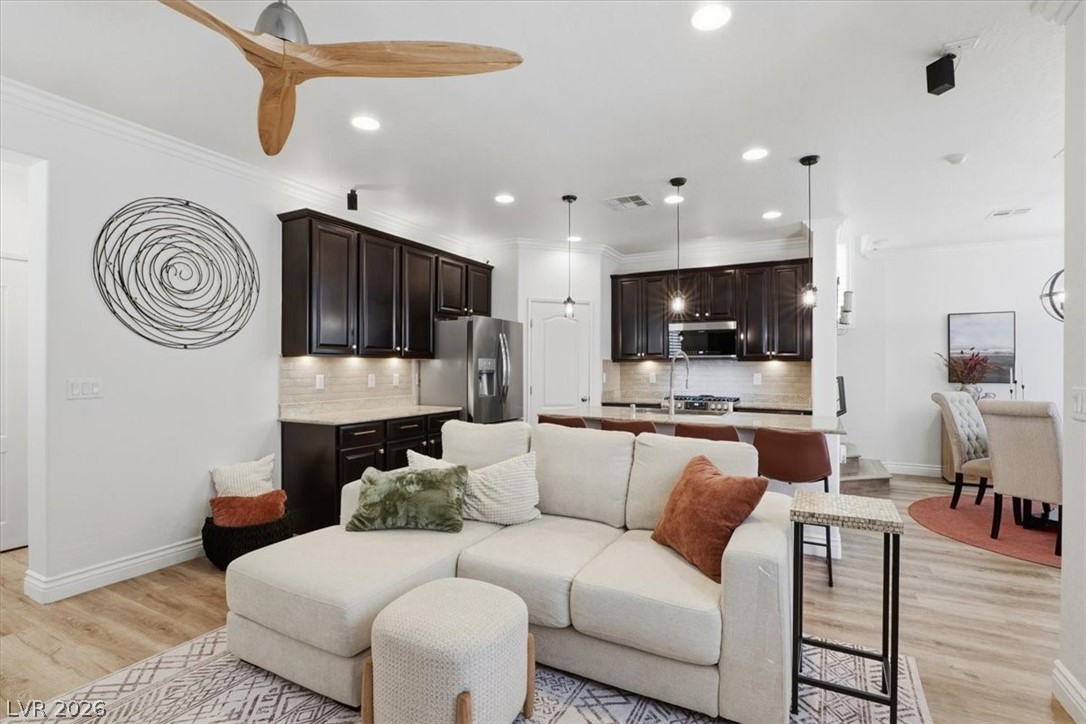 7659 Jasmine Falls Drive Las Vegas NV 89179