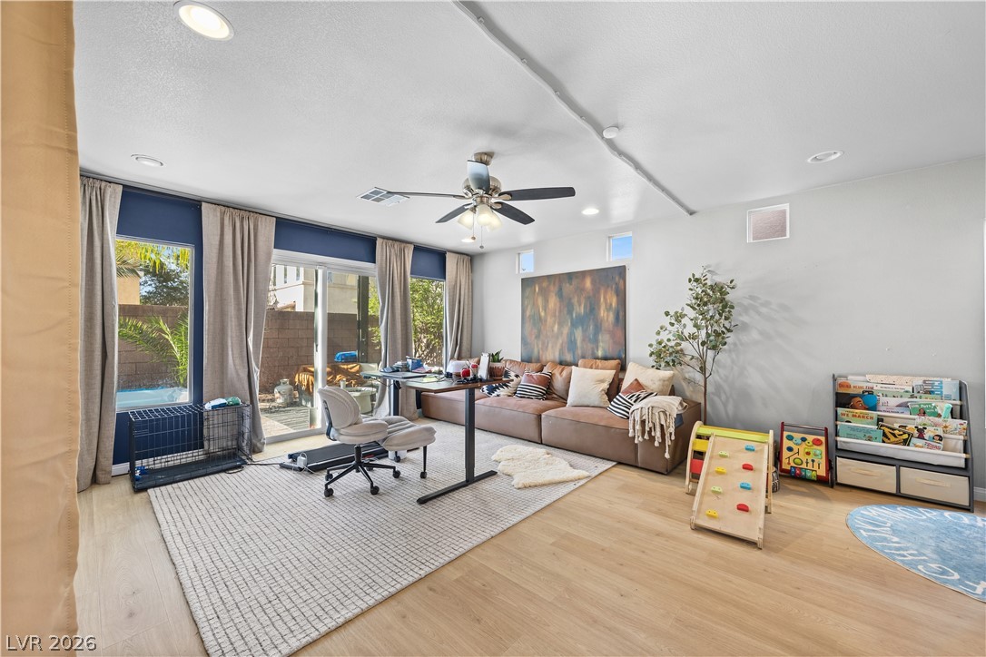 5752 Rolling Dale Avenue Las Vegas NV 89139