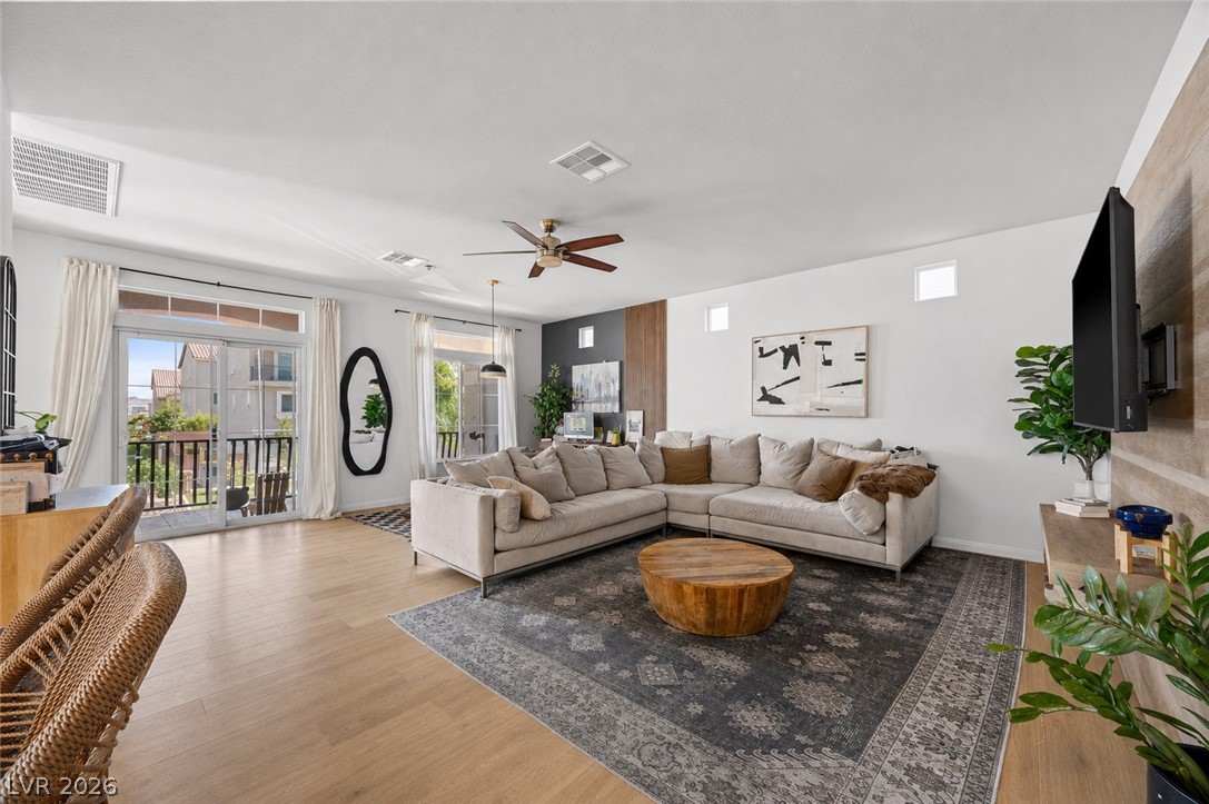 5752 Rolling Dale Avenue Las Vegas NV 89139