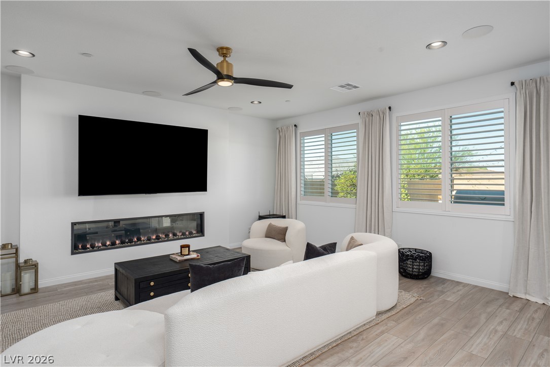 8836 Scalpay Street Las Vegas NV 89166
